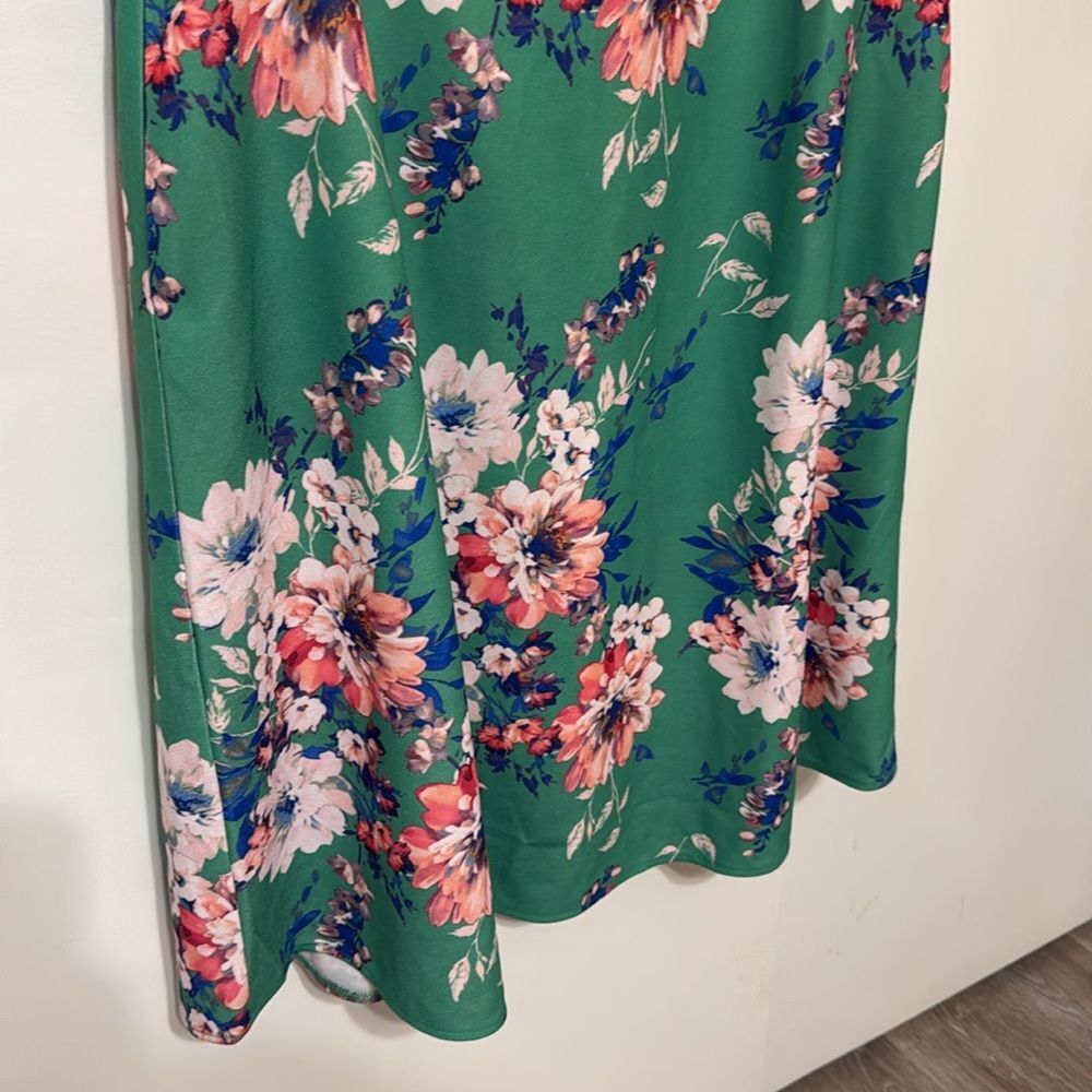 NWT London Times Women's V-Neck Flare Dress Guest of Garden Party Floral Fun - Picture 4 of 15